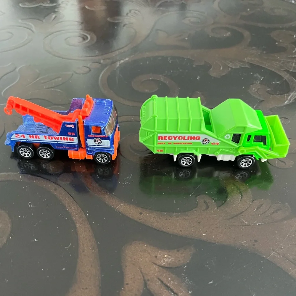 Hot Wheels Community Trucks